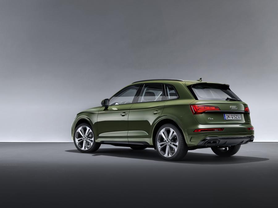  Audi Q5 40 TDI Quattro S-Line 2020 года  (WW) (фото 29 из 89)